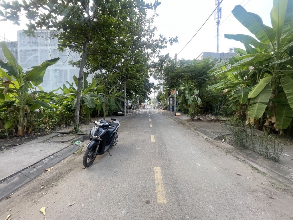 4 tỷ 8 / 120m2 (5x24m) - ngay CC Dream Home, không cốt, cột, ngã ba.