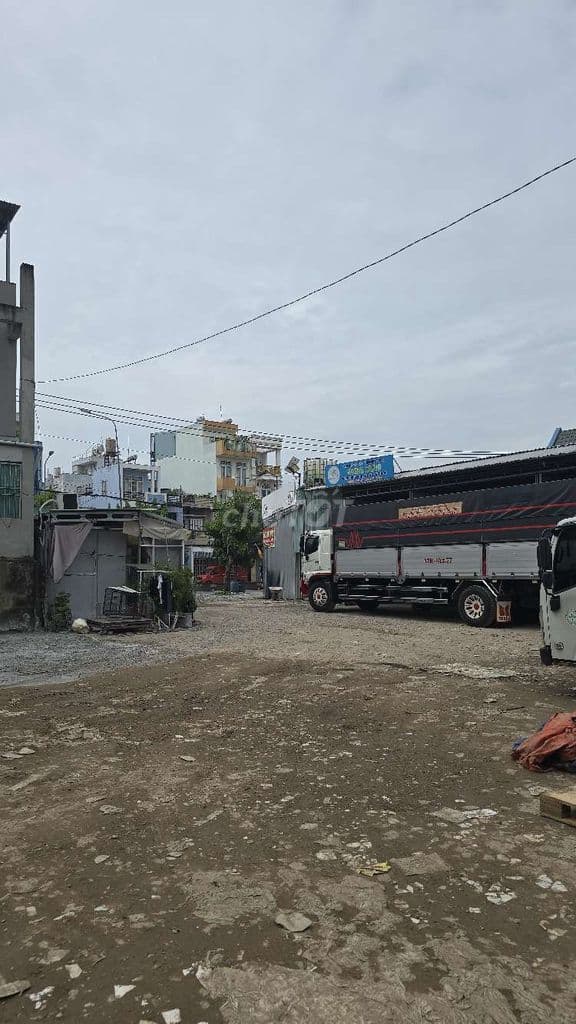 Ngộp Bank bán Gấp 695m2 full thổ cư. Xưởng + đất - Ảnh 2