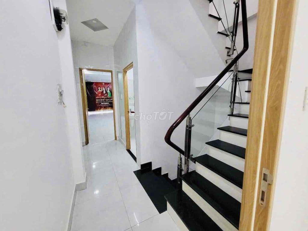 GẤP BÁN MẶT TIỀN NGUYỄN OANH 3 TẦNG 57M2 DÒNG TIỀN 20Tr CHỈ 9.8 TỶ TL - Ảnh 2