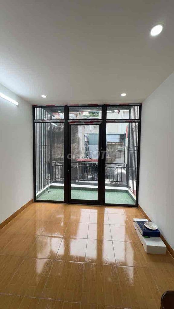 10m ra phố Thanh Nhàn nhà đẹp dân xây thoáng thông 30m2 x4T giá 5.8 t - Ảnh 3