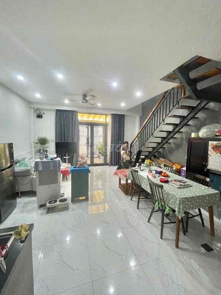 Nhà 2 Tầng mặt tiền hẻm đường Nguyễn Duy P12 Q8