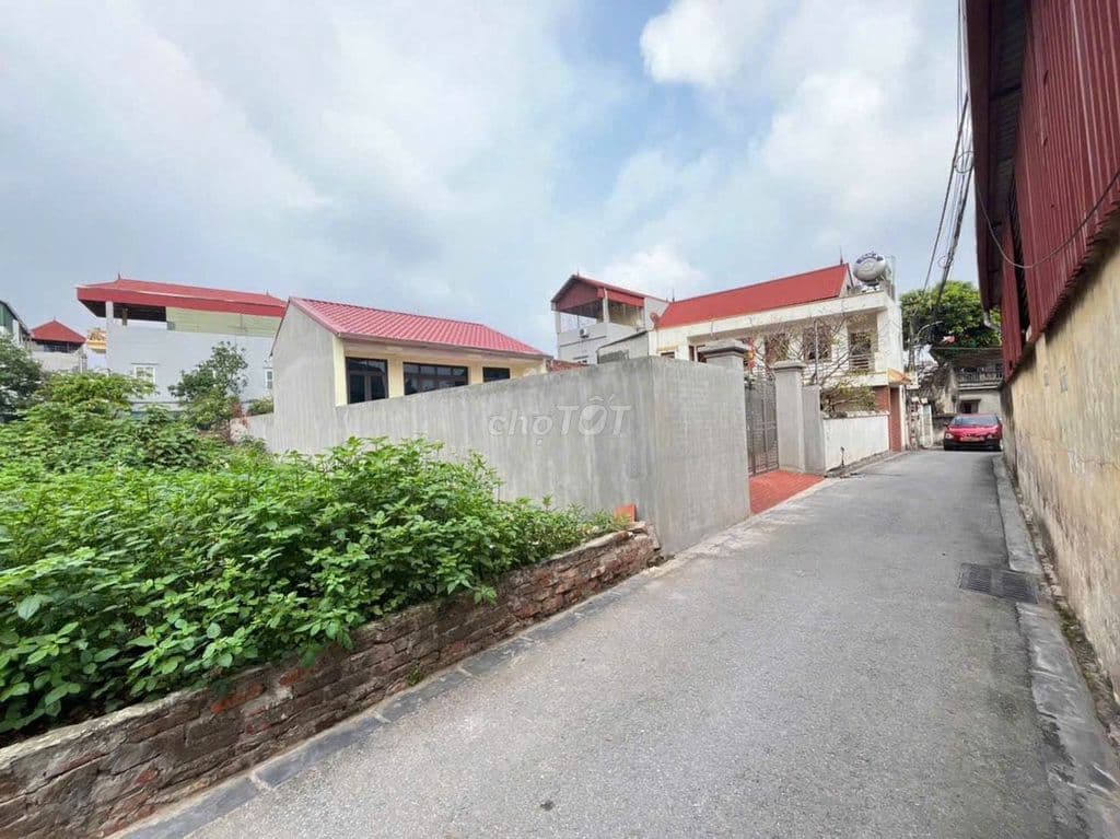 ĐẤT TRỤC KINH DOANH MAI LÂM ĐÔNG ANH 60M² SIÊU ĐẸP