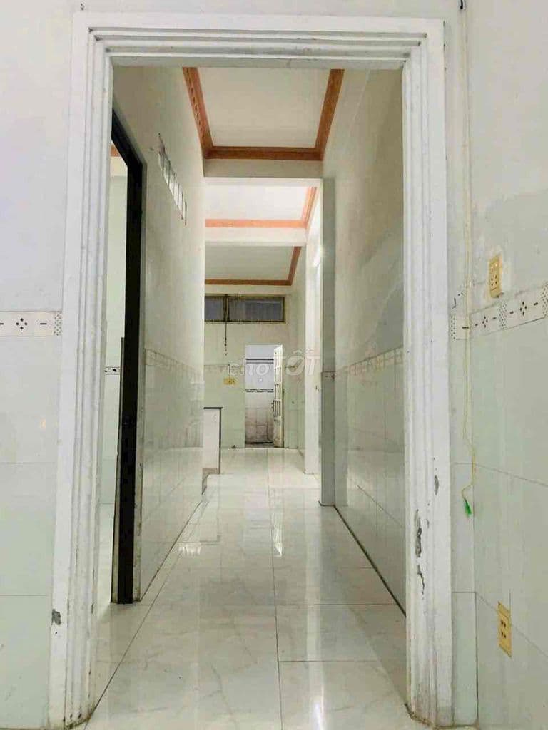 Bán nhà MT đs 4 Tân Tạo A 5x20m C4 có lửng giá 5.4 tỷ giá tốt khu vực - Ảnh 2