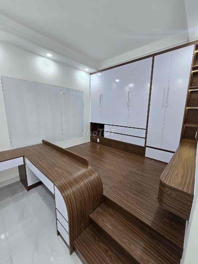 BÁN GẤP NHÀ MỚI XÂY HIỆN ĐẠI- XE HƠI TRÁNH NHAU- PHÚ HỮU- QUẬN 9 - Ảnh 2