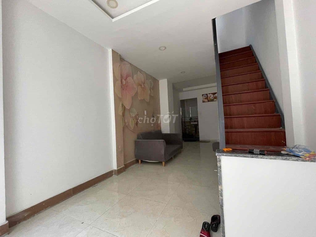 HXH ĐẾN NHÀ TRUNG TÂM Q 10 , 3 TẦNG ,20 M RA MT, NH - Ảnh 2