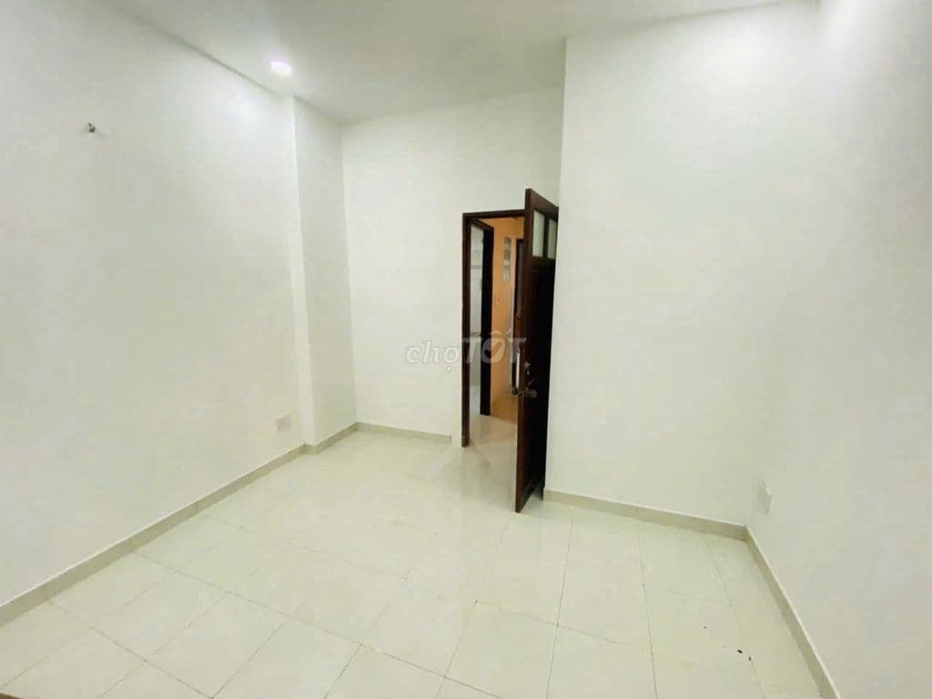 Nhà nguyên căn hẻm xe hơi 1 trệt 1 lầu dt 3.9*11 tại Hà Huy Giáp, Q12 - Ảnh 2