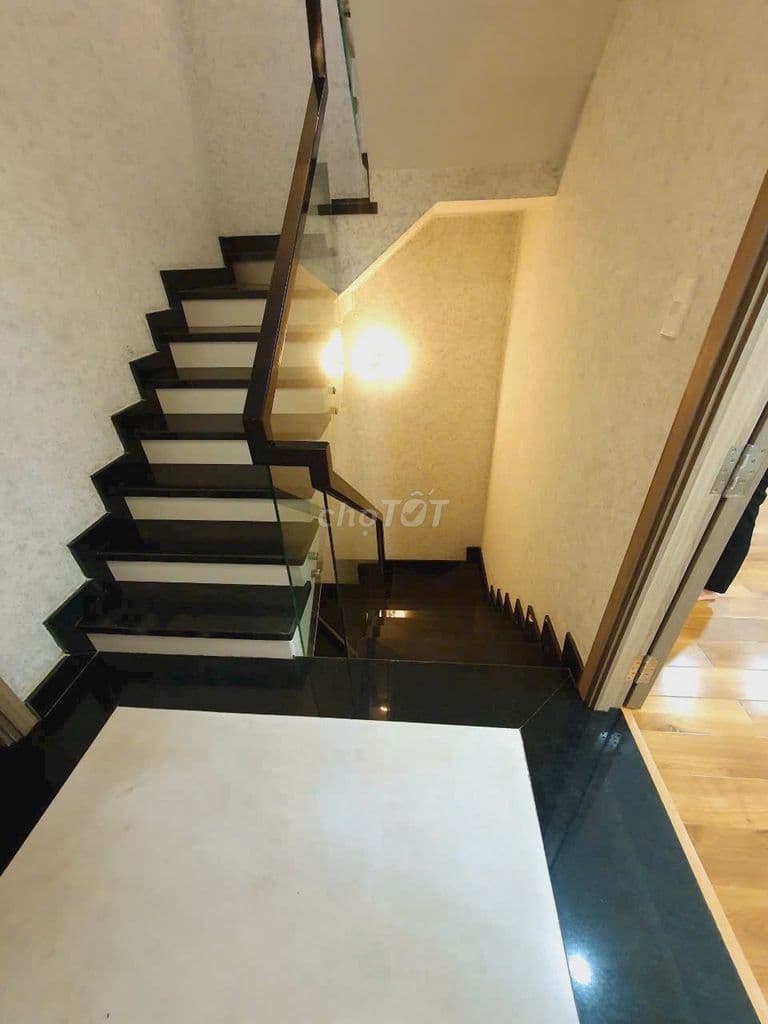 Bán nhà Mặt tiền Nguyễn Văn Công P3 Gv Dt 4,2*19m 4 lầu Giá tốt - Ảnh 3