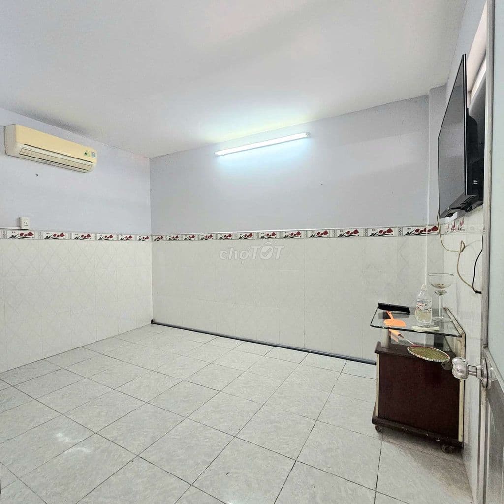 nhà mặt tiền kinh doanh 5x13m 2 tầng 4.2 tỷ - Ảnh 2