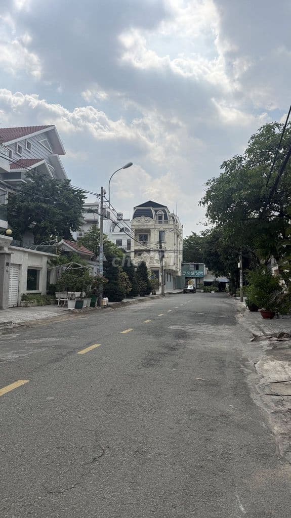 Biệt thự khu Tên Lửa, MT đường Số 7A, DT 10 x 20m, 3 tấm - Ảnh 3