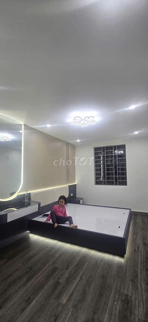 TẬP THỂ QUÂN ĐỘI HOÀNG QUỐC VIỆT 3 NGỦ 90M2 SỔ RIÊNG 4 TỶ HƠN - Ảnh 2