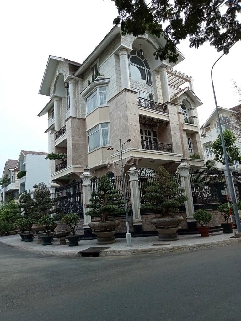 Bán tòa nhà văn phòng đường Đặng Như Mai TML Q2 .