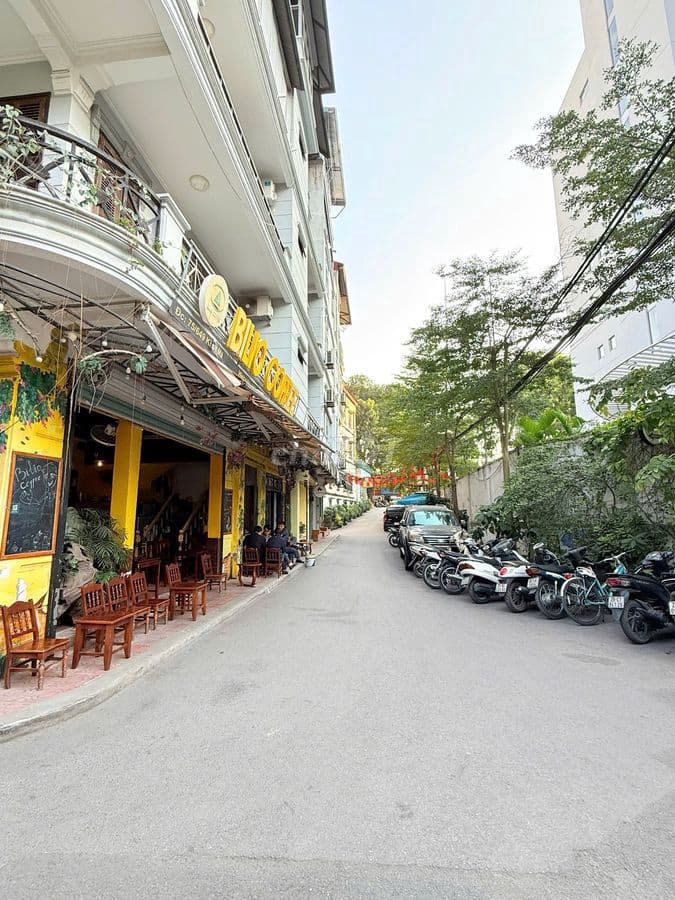 Bán toà CHDV 7 tầng,131m,Nguyễn Thị Định,Cầu Giấy dòng tiền 200tr/t