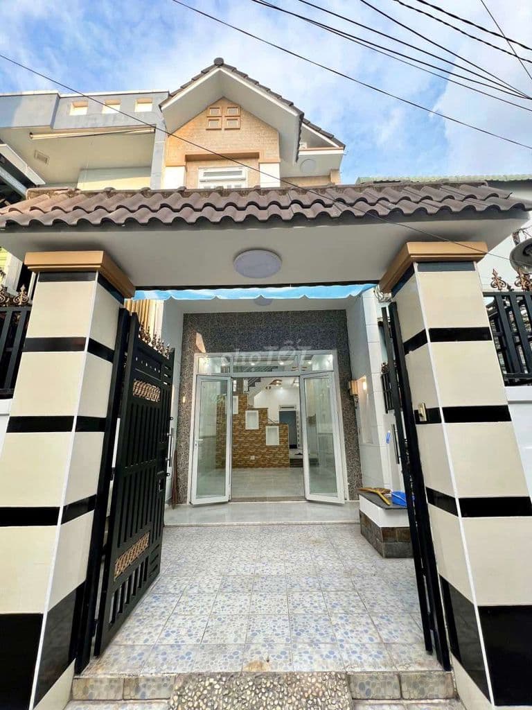 70m²(4*17) 2 Tầng Vuông vức không LG 1 căn ra mặt tiền chỉ 5.49 tỷ