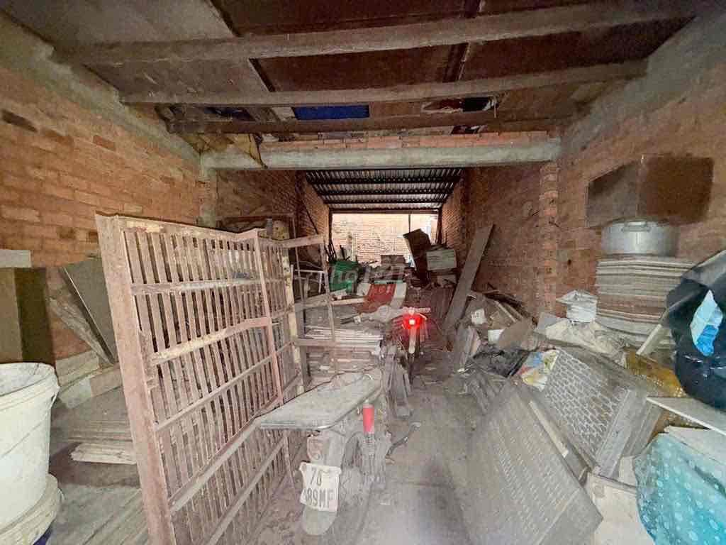 NHÀ NÁT (4 x 14) - 20m ra Mặt Tiền Nguyễn Văn Công, phù hợp xây mới - Ảnh 3