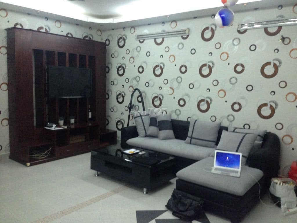 Bán rẻ CC Summer Square Q6 đi định cư, 65m² 2PN, 3 tỷ full nội thất,