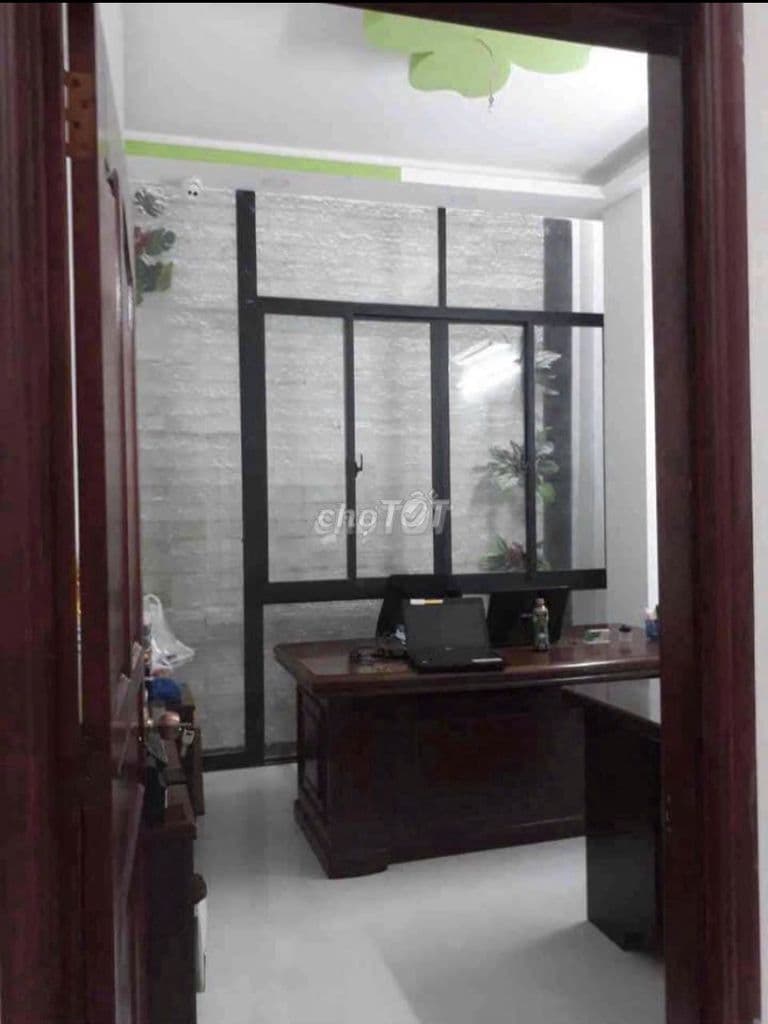 Nhà mặt tiền gần nhà ga T1 sân bay TSN - Ảnh 3