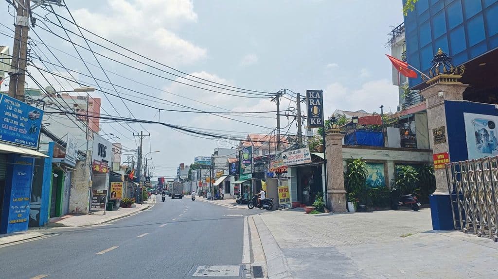 NHÀ MẶT TIỀN 4 TẦNG DT 4Mx21M TIỆN KHAI THÁC DÒNG TIỀN- GIÁ CHỈ 8,x TỶ - Ảnh 3