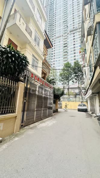 bán nhà 5 tầng tại Cầu Giấy - vị trí đẹp - Ảnh 2