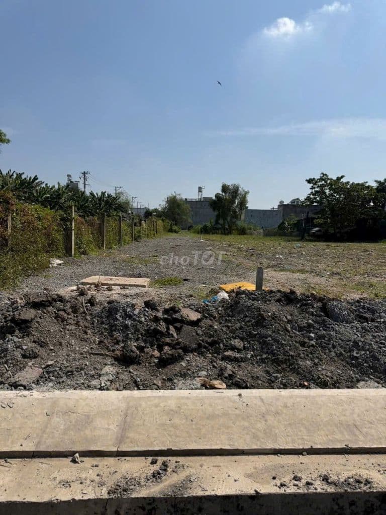 Đất mặt tiền kênh tiêu xuân thới đông, Hóc môn ngang 6 giá chỉ 4,5 tỷ