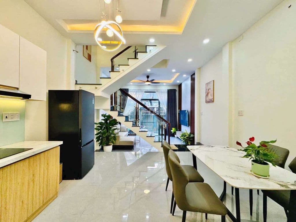 12.5 tỷ nhà hẻm Võ Văn Tần 4.5 x 15m NH 5m T3L cách MT 20m