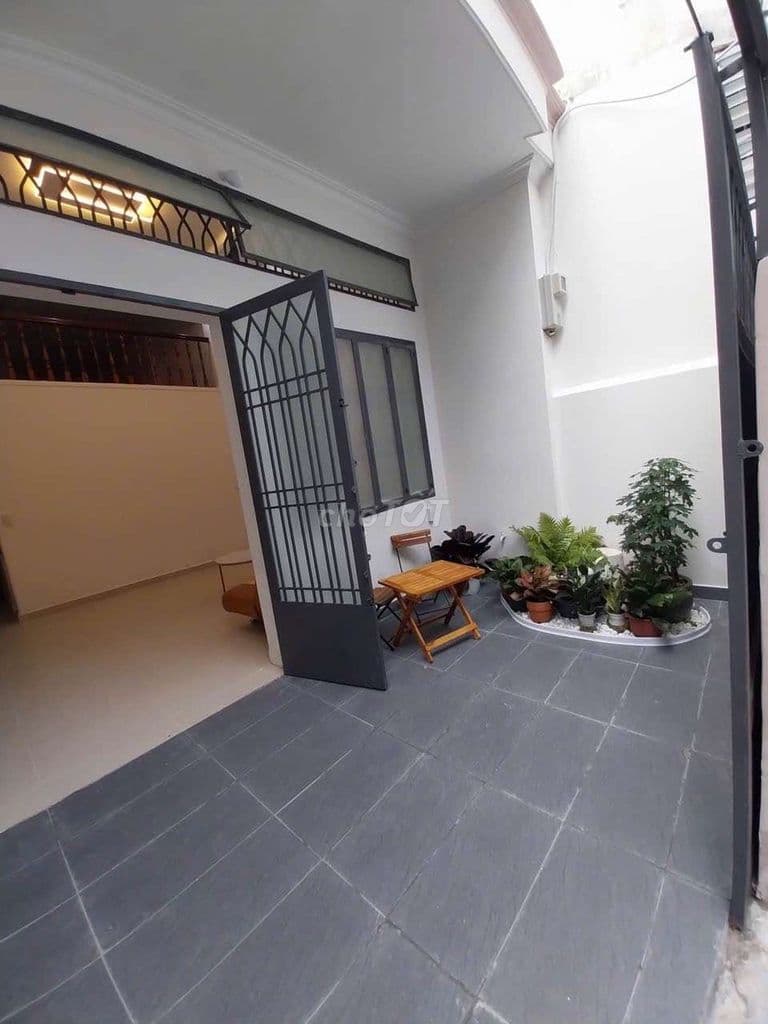 BÁN NHÀ ĐẸP PHẠM VĂN BẠCH -TÂN BÌNH DT 4.3 M×14 M -2TẦNG CHỈ 5,15TY.