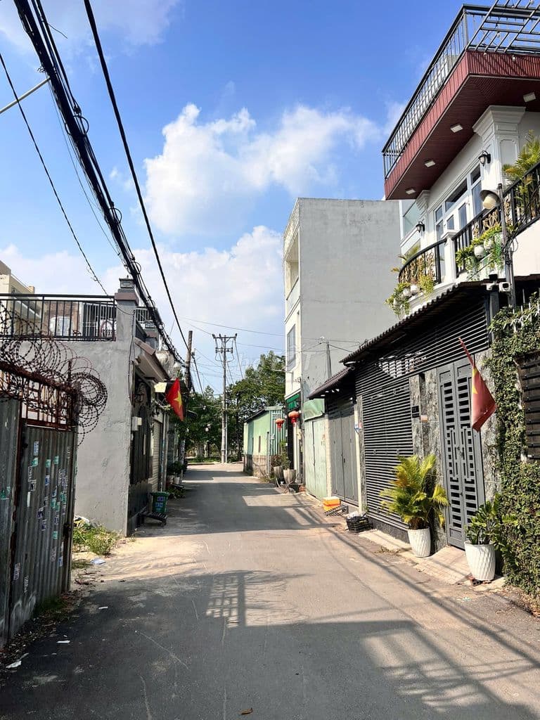 Chỉ 5,5 tỷ / căn 4x22m 1tr 1l . Thạnh Xuân 43, Q 12. Gía chốt Tốt. - Ảnh 3