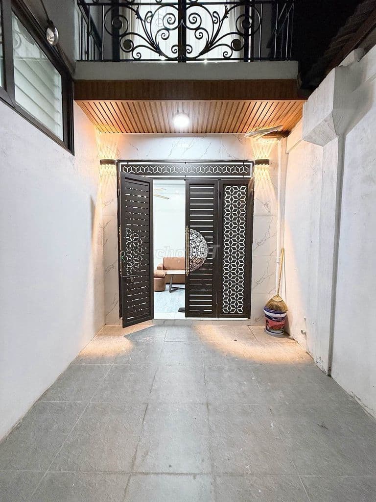 Vĩnh Tuy- Dương Văn Bé - hàng xóm Time city - 48m2 - 5 tầng - 6 ngủ