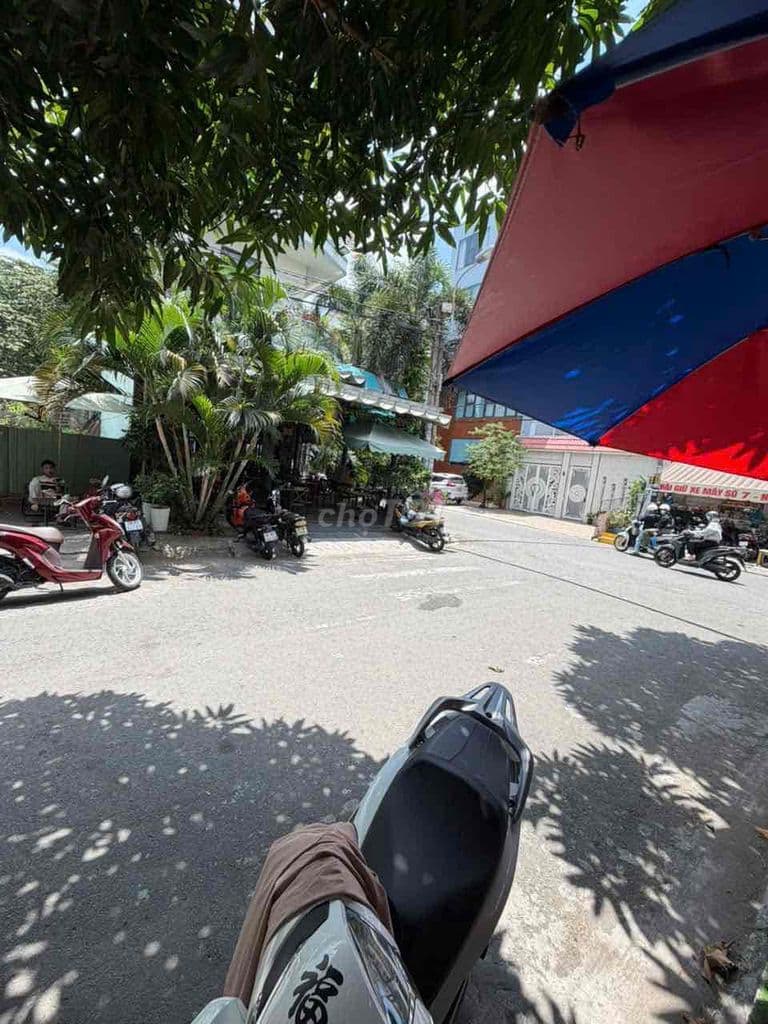 đất thổ cư mặt tiền khu tên lửa 5x20 giá 8 tỷ