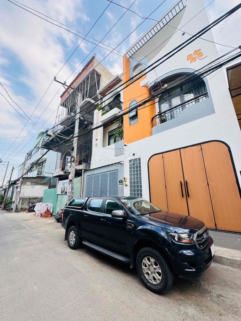 Đất giá tốt 3 tỷ 990 - 4m x 17m - Đường xe tải - 1 Xẹc Ql1k - Ảnh 3
