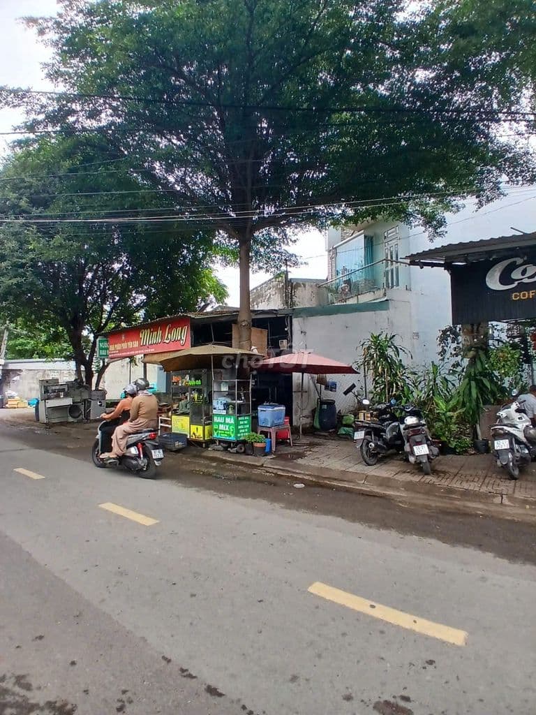 Chính chủ cần bán lô đất mặt tiền đường Võ Văn Hát, P. Long Trường, Q9