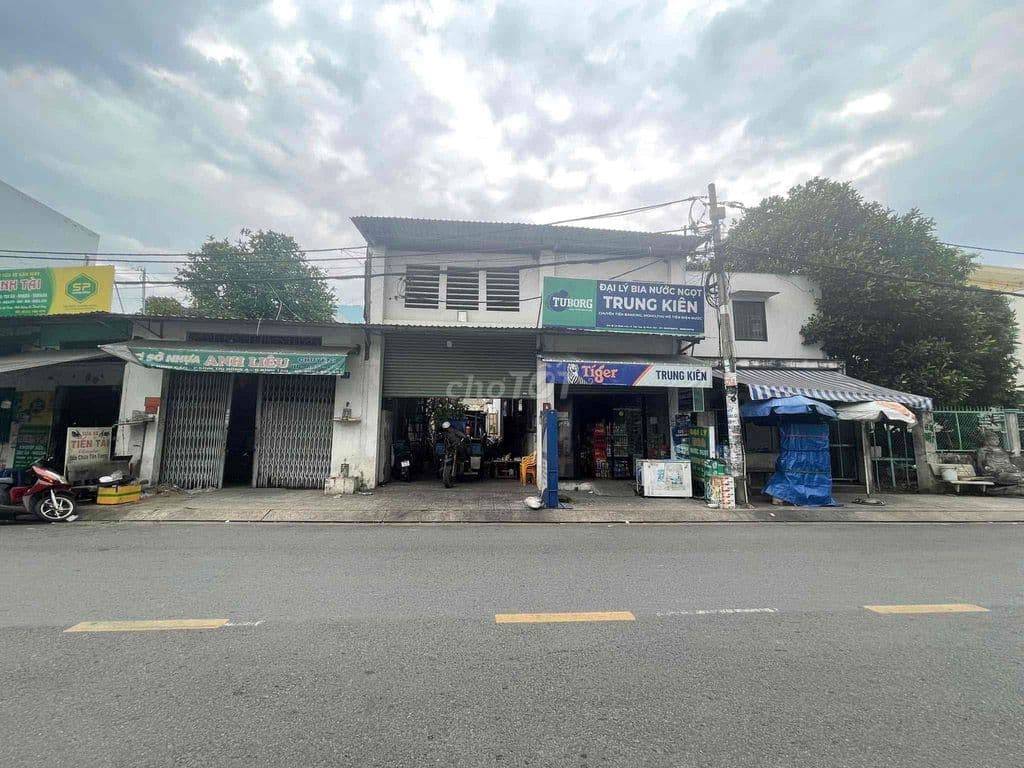 Đất lớn DT: 426m2 Mặt Tiền Lê Đình Cẩn ngang 8m dài 40m nở hậu 13