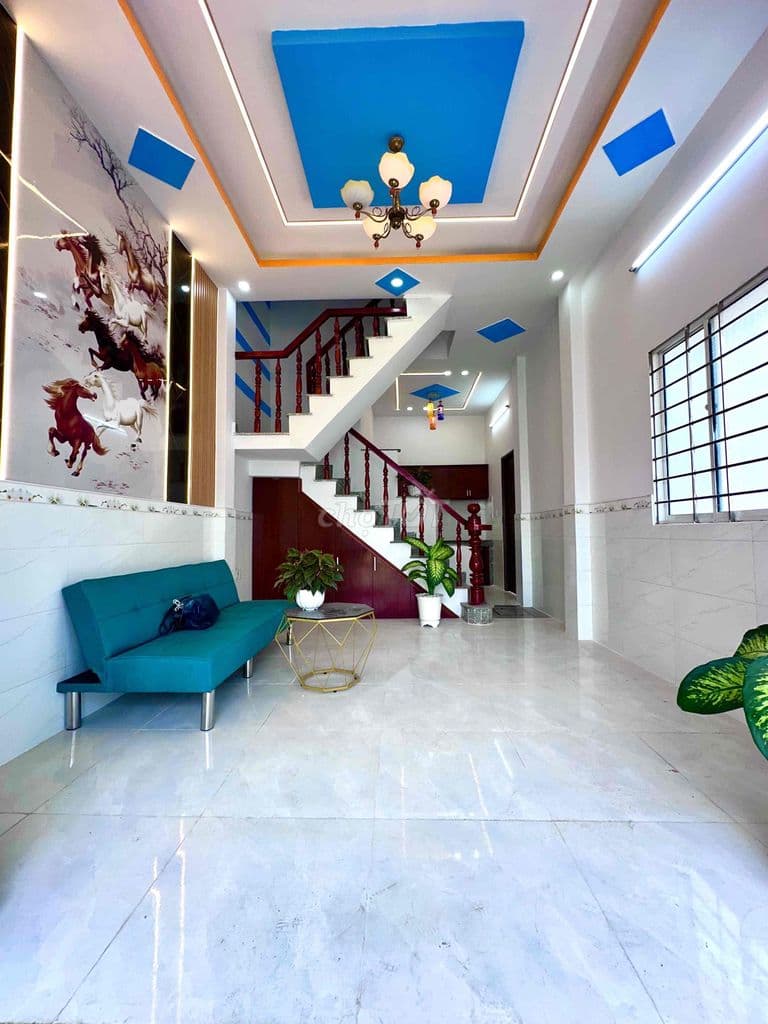 625tr - Chính chủ kẹt tiền bán gấp nhà mặt tiền 4x11 (shr) - Ảnh 2