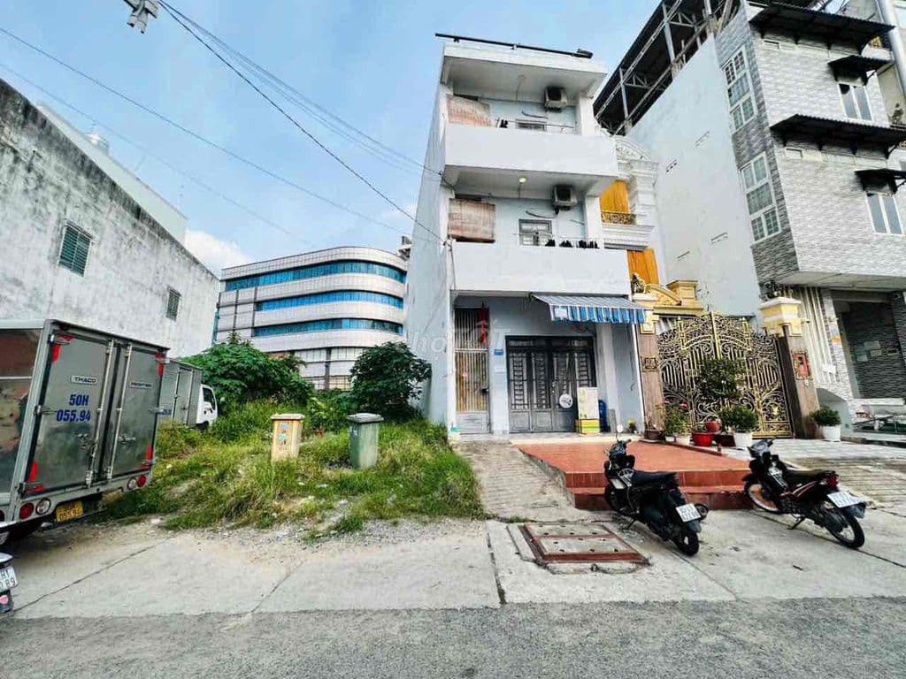 QUỸ ĐẤT LỚN FULL THỔ CƯ NGAY PHẠM VĂN ĐỒNG,NGANG 10- ĐƯỜNG 10M XÂY CAO - Ảnh 3