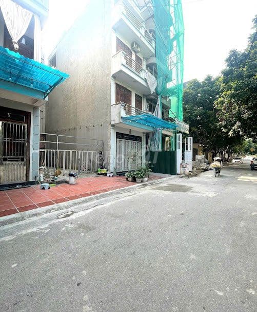 Bán rất gấp đất Yên Nghĩa 2 tỷ 6 sẵn sổ đường ô tô