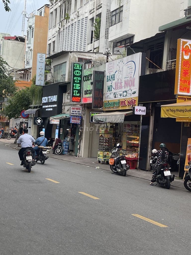Nhà MT đường Cống Quỳnh ngay Phố Tây Bùi viên, kinh doanh sầm uất