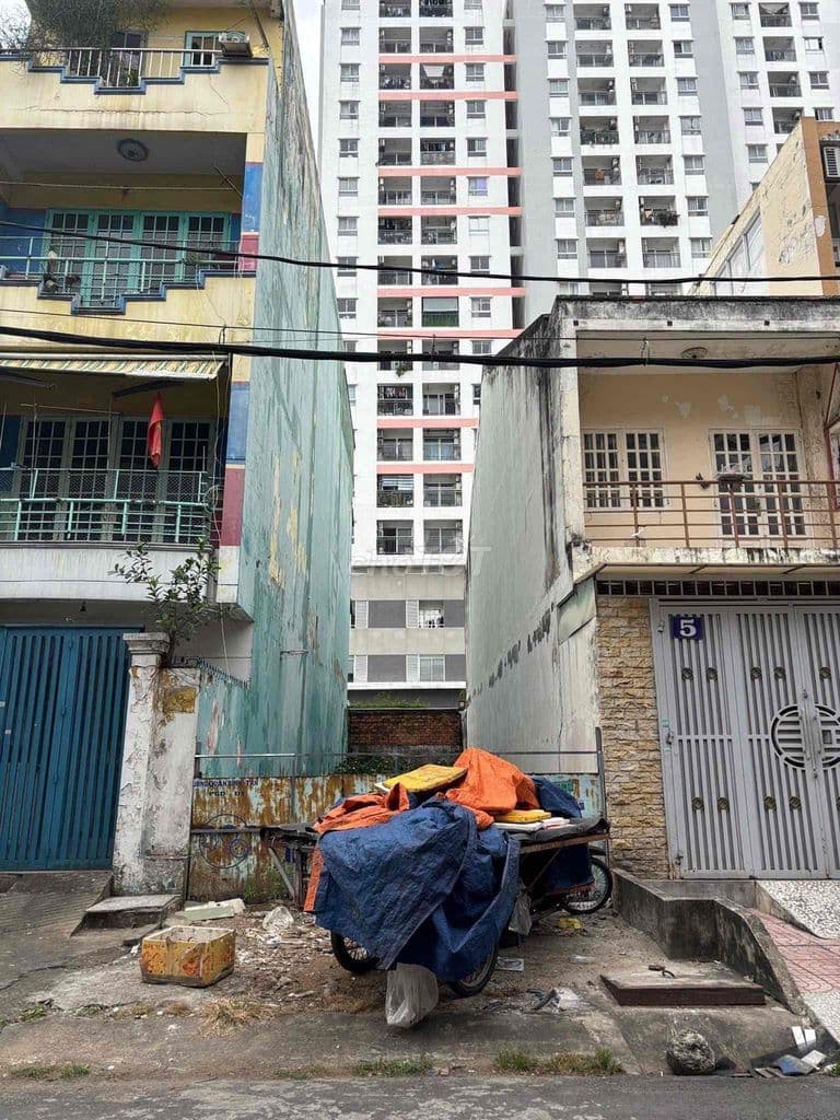 Bán đất MT đs 4C đối diện CV khu Tên Lửa 4x21M giá 9.2 tỷ giá tốt