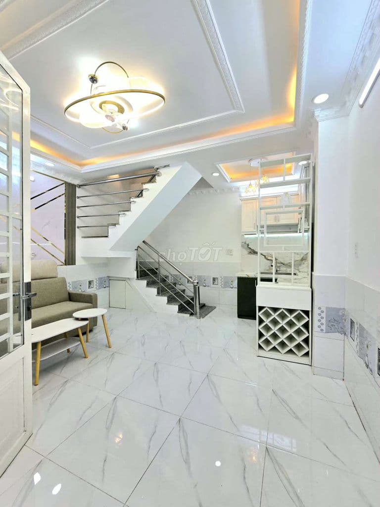 Nhà đường xe hơi 2 lầu, gần Phú Mỹ Hưng quận 7 - Ảnh 2