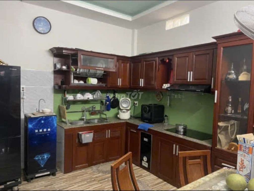 Bán gấp nhà (39m2) 2 tầng - Hẻm 6m Đường số 5 phường Bình Hưng Hòa.