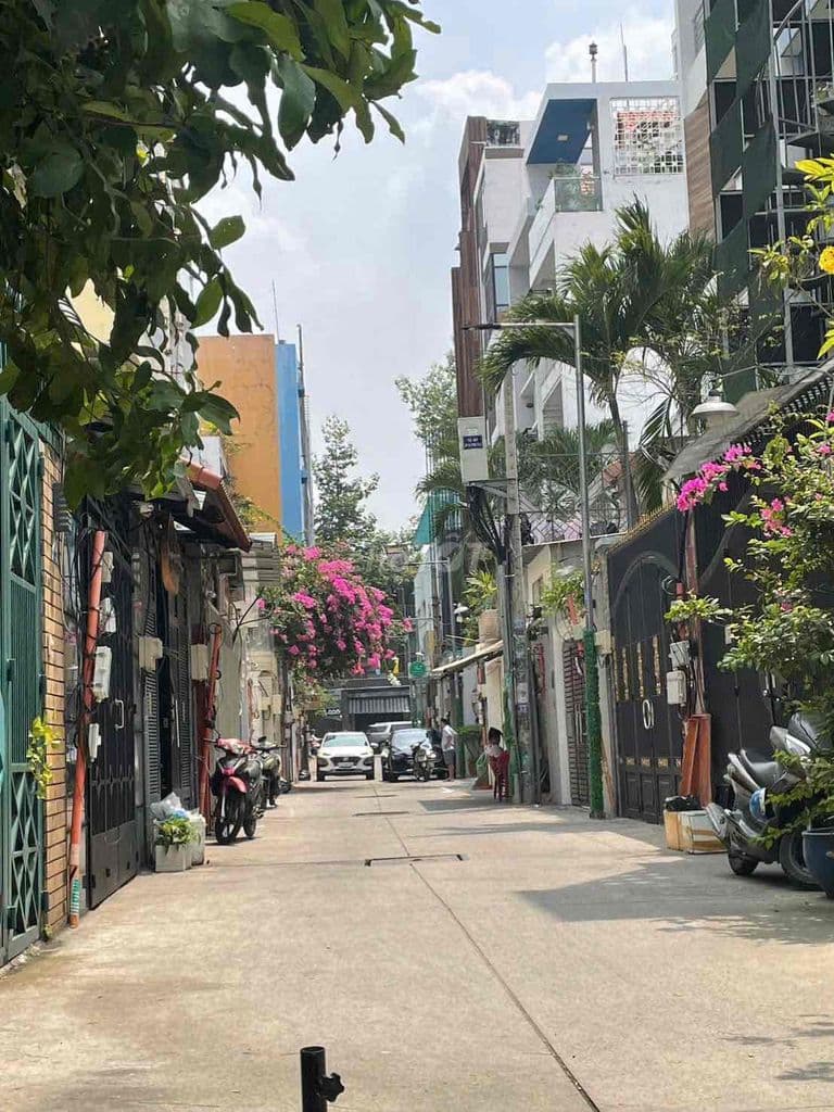 NHÀ HẺM XE HƠI NGUYỄN TRÃI P2.Q5 GIÁ: 11.5 TỶ TL
