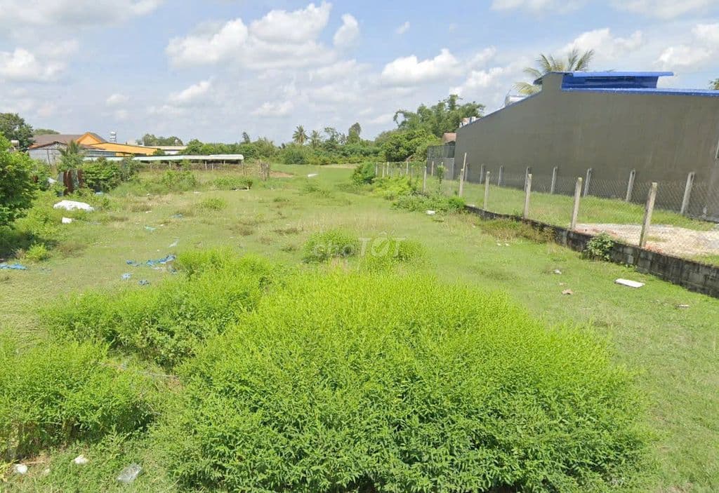 Cần bán lô đất 584m2 giá 800 triệu đường Tỉnh Lộ 7 gần chợ Phước Thạnh