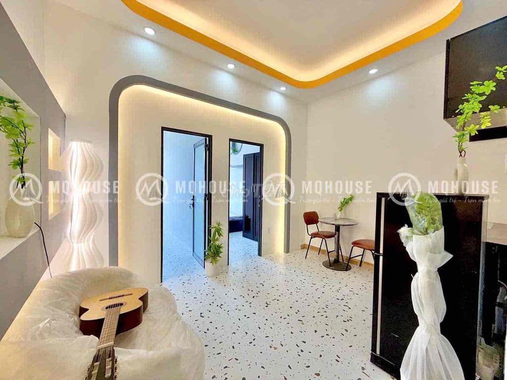 Căn hộ 2pn bancol mới gần đaị học bách khoa - quận 10 👈