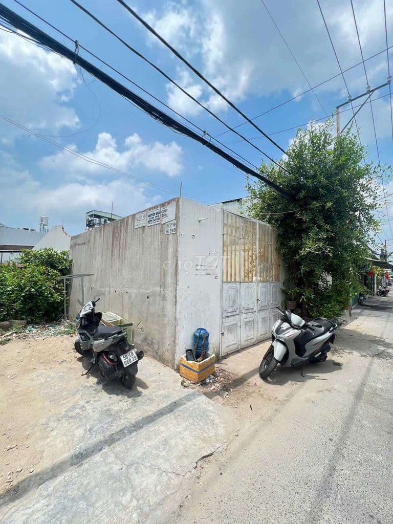 Đất hẻm xe tải Huỳnh Tấn Phát Nhà Bè