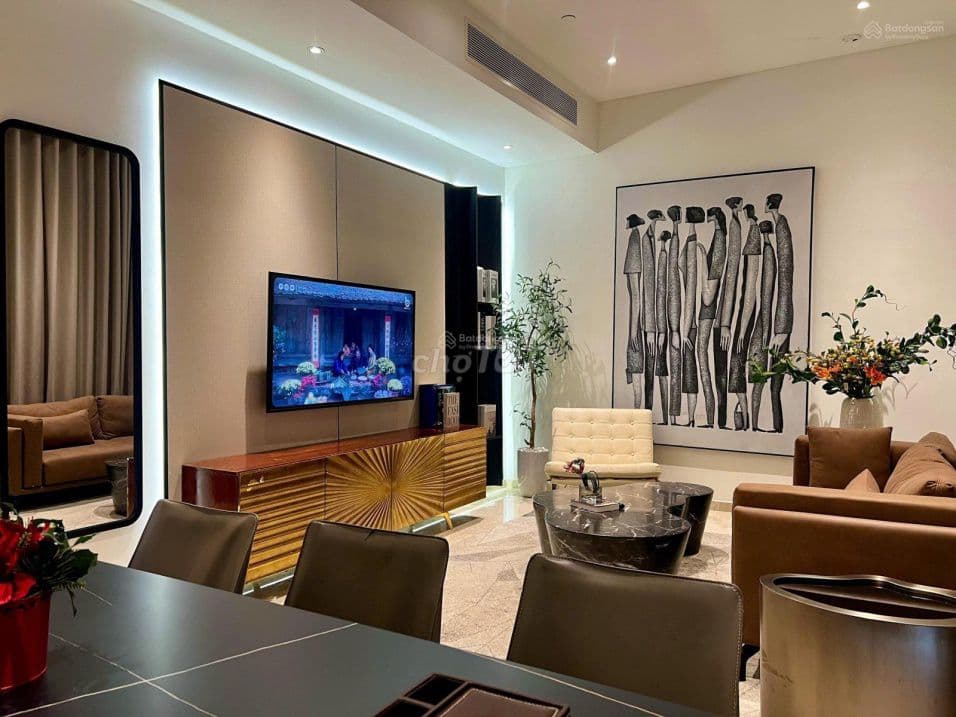 Căn hộ 4PN The Marq, 146m2, full NT đẹp, tặng slot ô tô B1