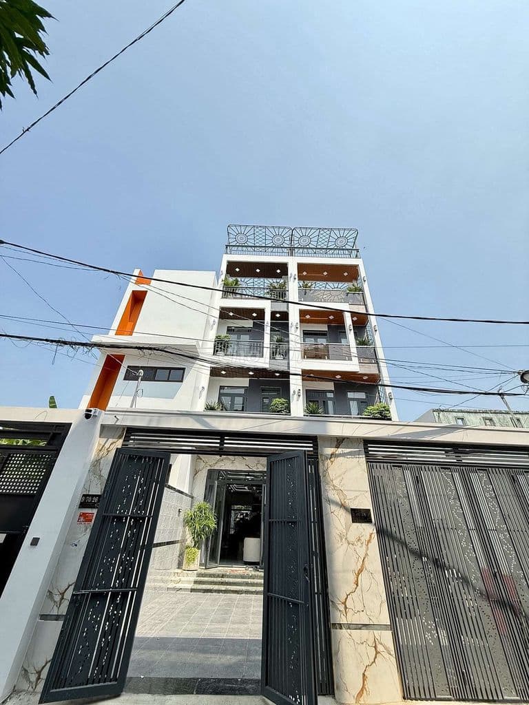 Nhỉnh 6 tỷ xíu Siêu Phẩm 4m x 25m.Sân Vườn Hẻm 7m Thông Tô Ngọc Vân