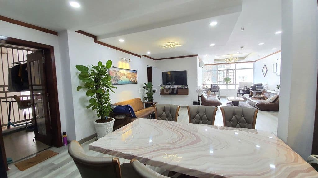 Cần bán chcc Giai Việt 3 phòng ngủ view đẹp - Ảnh 3