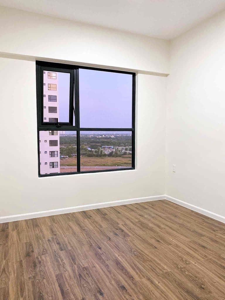 Bán căn hộ 2PN 1WC, hướng Đông -view hồ bơi, sân vườn - Ảnh 2