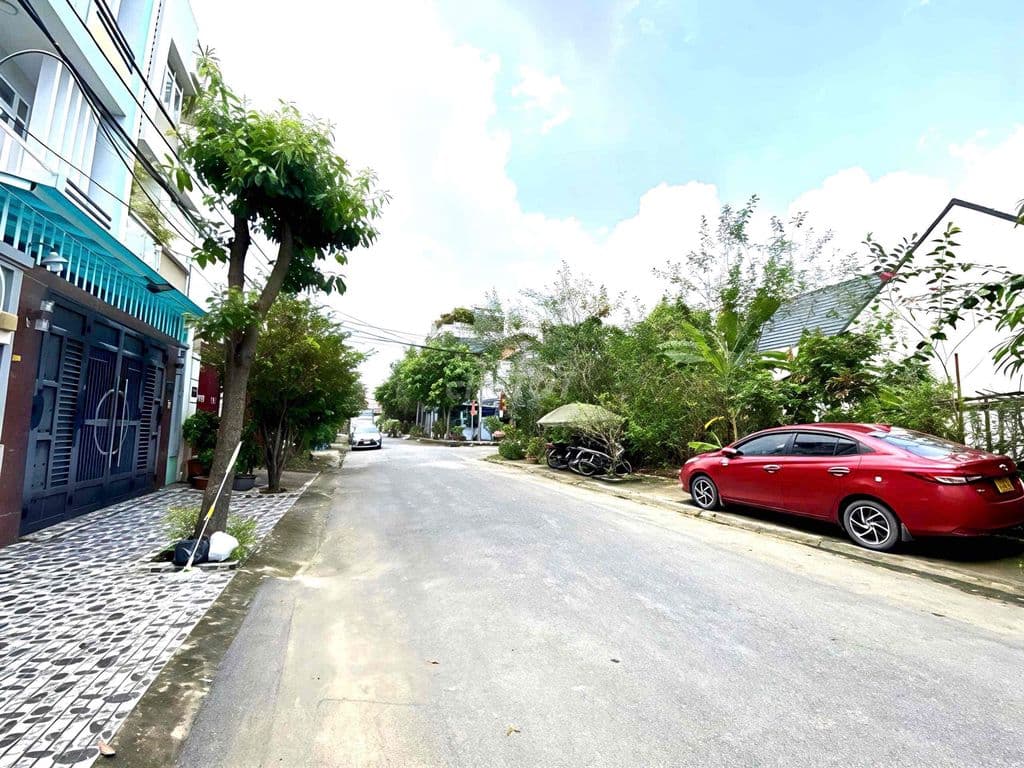 BÁN ĐẤT 5x20m Ô TÔ NGỦ TRONG NHÀ NỐI LIỀN NGUYỄN THỊ THẬP 10,9 TỶ TL - Ảnh 2