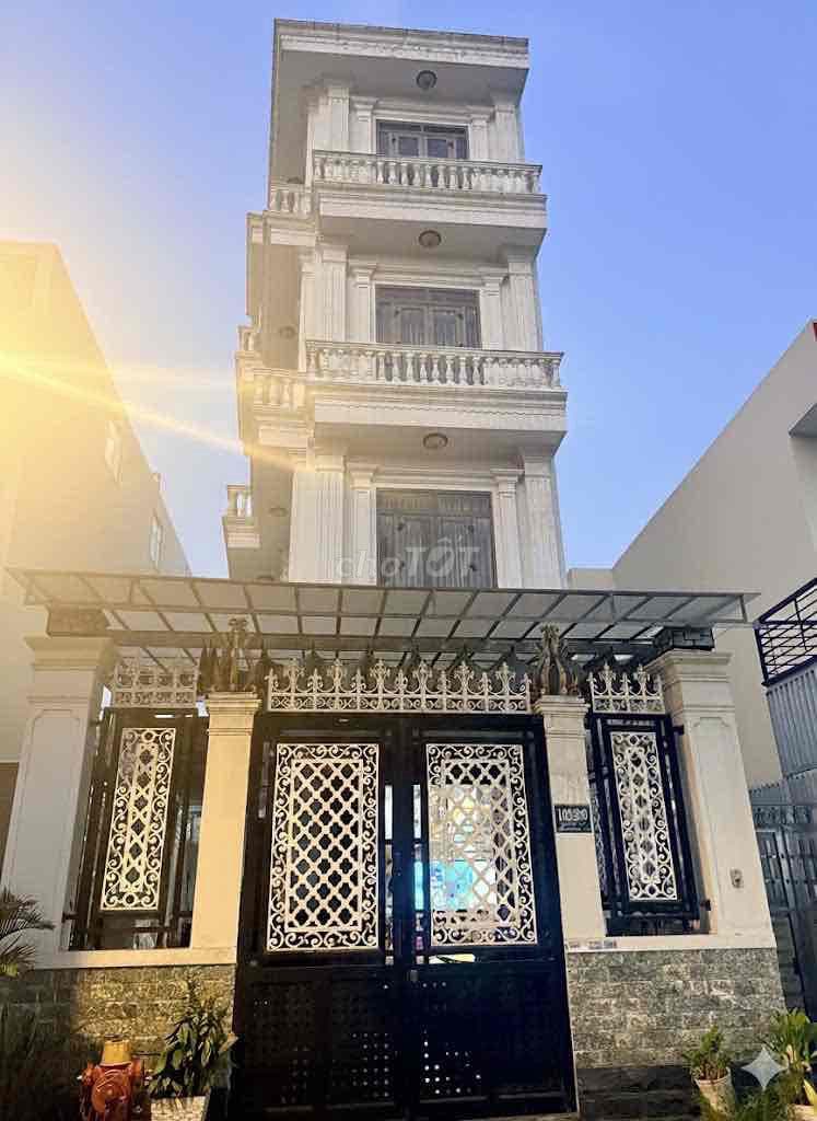 👉 “Mặt tiền 8m Lâm Thị Hố – ngang 5.5m hiếm – nhà đẹp ở ngay”