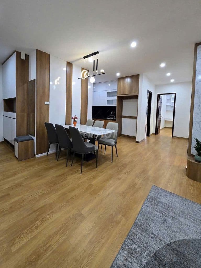 Chỉ hơn 5 tỷ sở hữu căn hộ chung cư Thành phố Giao Lưu, 3 ngủ, full đồ