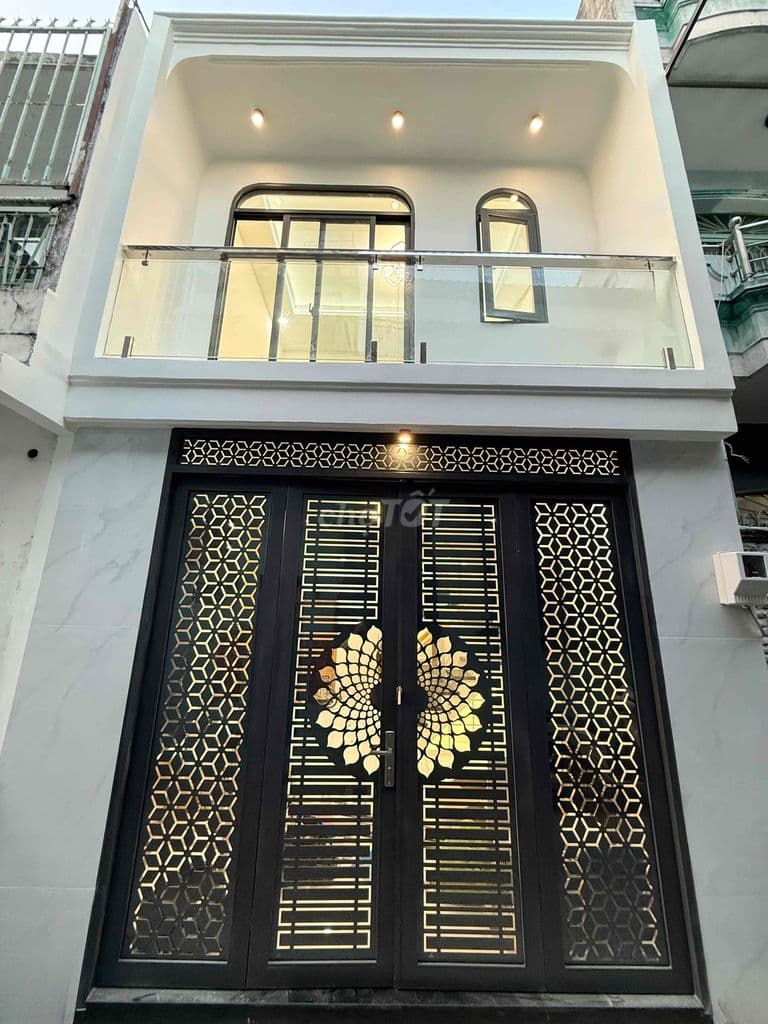 NHÀ ĐẸP 2 TẦNG KHUÔNG VIỆT, TÂN PHÚ, HẺM Ô TÔ, GẦN MT, SẴN NỘI THẤT